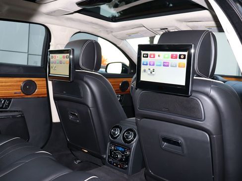 Used 2014 Jaguar XJ L Portfolio image 43