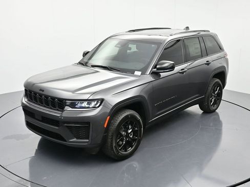 New 2026 Jeep Grand Cherokee Altitude image 27