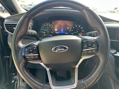 Used 2022 Ford Explorer ST-Line AWD/4WD image 28