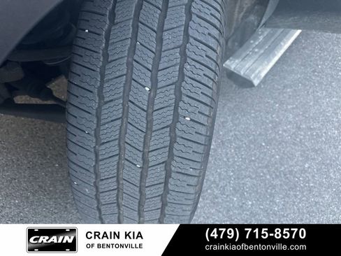 Used 2017 GMC Yukon Denali w/ Open Road Package AWD/4WD image 35
