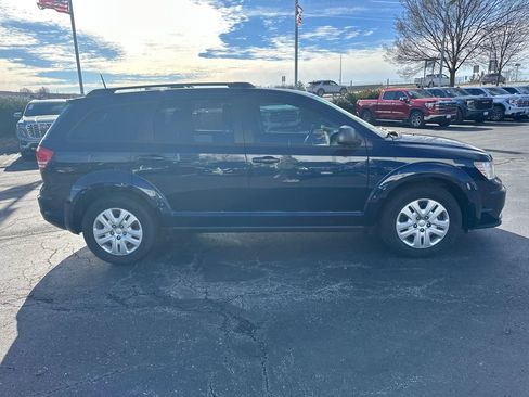 Used 2018 Dodge Journey SE image 5