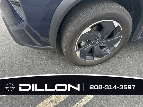 Used 2025 Nissan Rogue SV AWD/4WD image 17