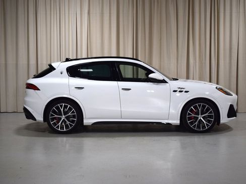 Used 2024 Maserati Grecale Trofeo image 14