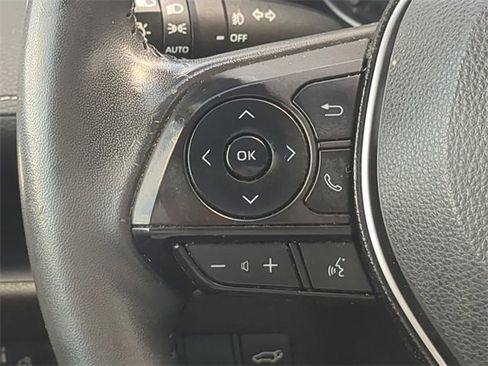 Used 2019 Toyota RAV4 XLE Premium image 24