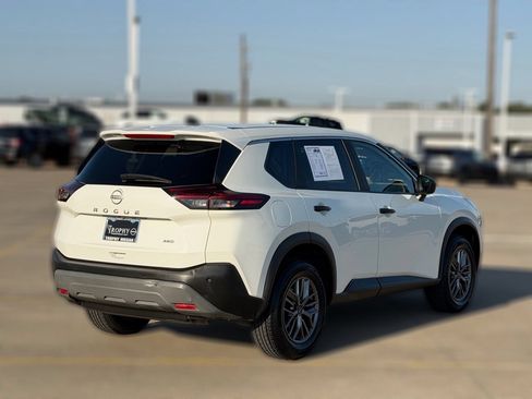 Certified 2023 Nissan Rogue S AWD/4WD image 6