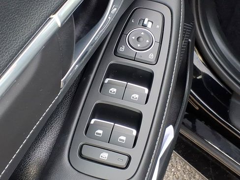 Used 2023 Hyundai Sonata Limited w/ Preferred Accessory Package image 14