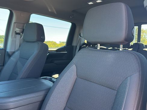 Used 2025 GMC Sierra 1500 Elevation w/ Preferred Package image 14