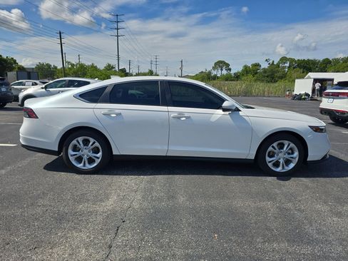 Certified 2025 Honda Accord LX image 3