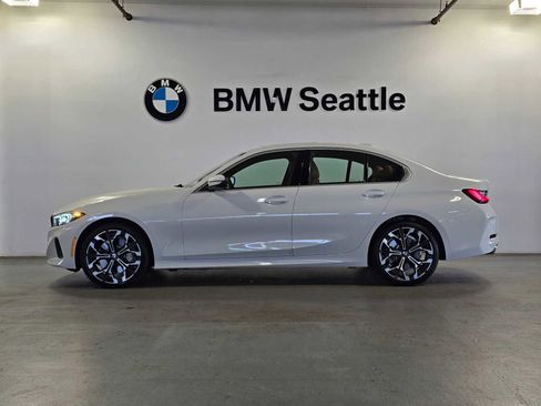 Used 2025 BMW 330i xDrive Sedan w/ Convenience Package image 3