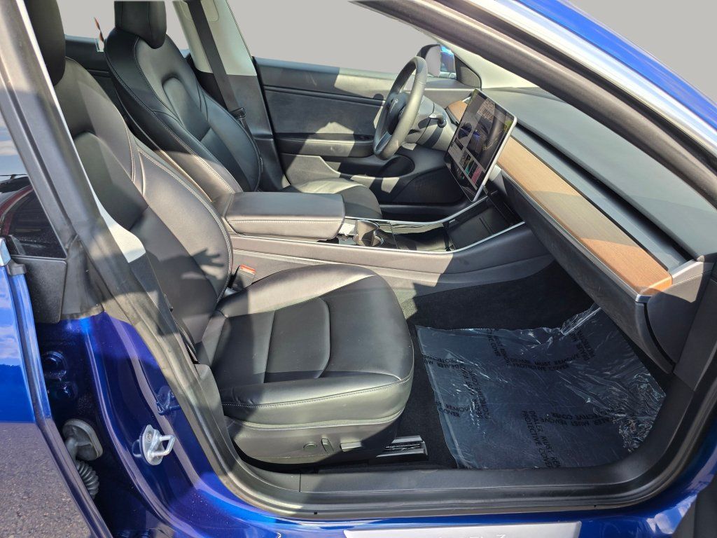 Used 2020 Tesla Model 3 Long Range AWD/4WD image 29