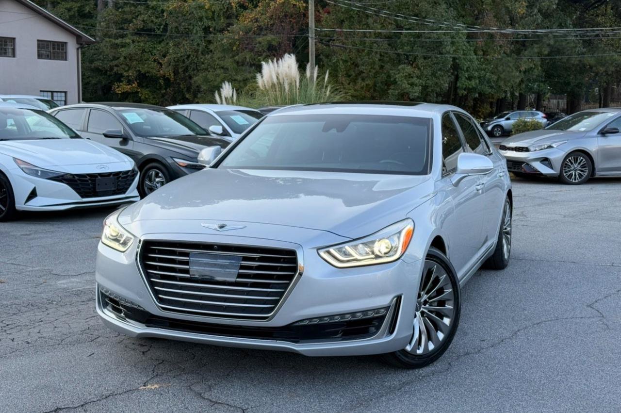 Used 2018 Genesis G90 5.0 Ultimate RWD image 4