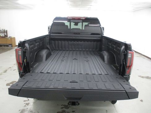 New 2026 GMC Sierra 2500 AT4X AWD/4WD image 15