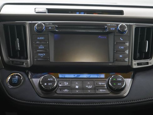 Used 2013 Toyota RAV4 Limited AWD/4WD image 18