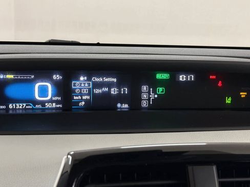 Used 2018 Toyota Prius Two image 24