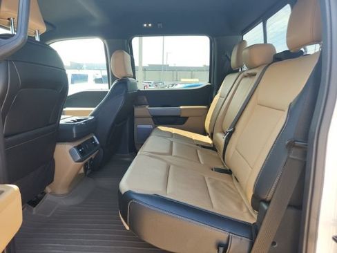 Used 2022 Ford F150 Lariat w/ Max Trailer Tow Package RWD image 21