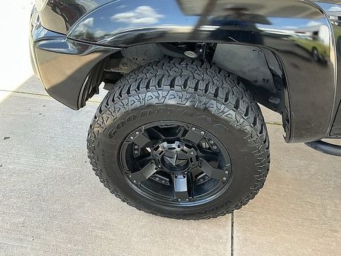 Used 2014 Toyota Tacoma PreRunner w/ TRD Sport Package RWD image 9