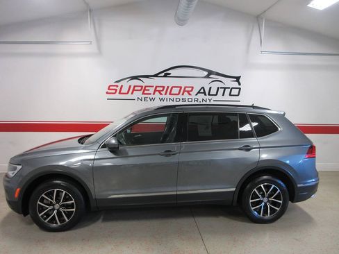 Used 2021 Volkswagen Tiguan SE AWD/4WD image 3