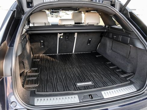 Used 2021 Land Rover Range Rover Velar R-Dynamic S image 60