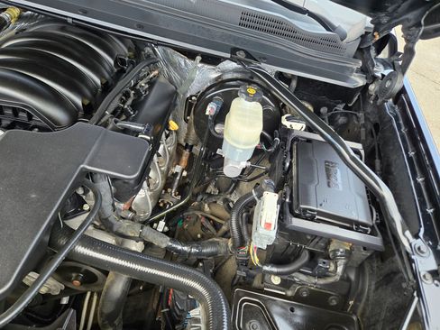 Used 2018 Chevrolet Tahoe LT image 75