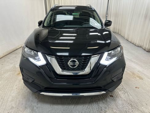 Certified 2019 Nissan Rogue SV image 6
