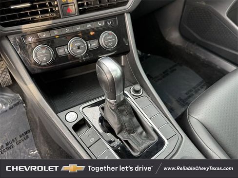 Used 2019 Volkswagen Jetta SE image 19