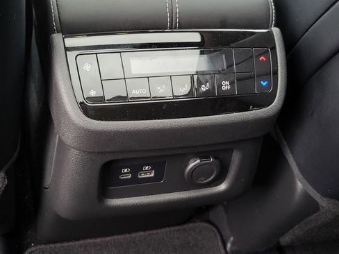 Used 2023 INFINITI QX60 Luxe w/ Vision Package image 17