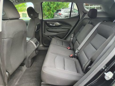 Used 2023 GMC Terrain SLE w/ Driver Convenience Package AWD/4WD image 17