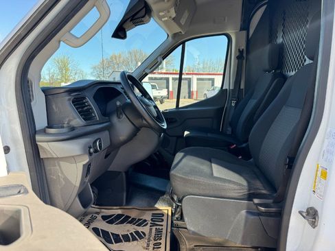 Used 2022 Ford Transit 250 Medium Roof RWD image 15