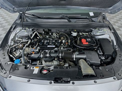 Used 2018 Honda Accord LX image 31