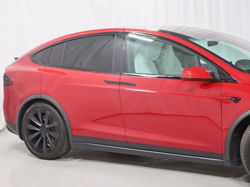Used 2022 Tesla Model X AWD/4WD image 3