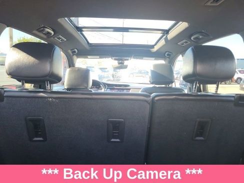 Used 2023 Cadillac XT6 Sport image 16