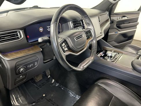 Used 2023 Jeep Grand Wagoneer Series II AWD/4WD image 11