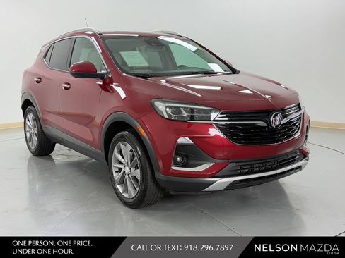 Used 2020 Buick Encore GX Essence w/ Experience Buick Package AWD/4WD image 4