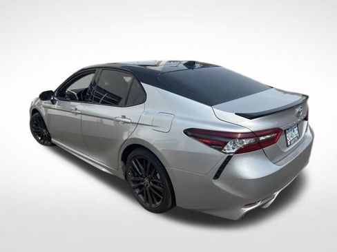 Used 2021 Toyota Camry XSE FWD image 5