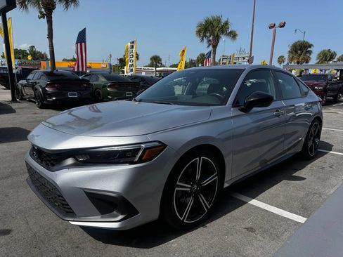 Used 2022 Honda Civic Sport image 4