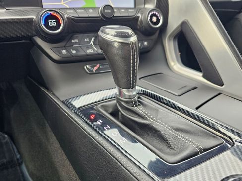 Used 2015 Chevrolet Corvette Stingray Coupe image 25