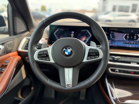 Used 2026 BMW X7 xDrive40i w/ M Sport Package AWD/4WD image 29
