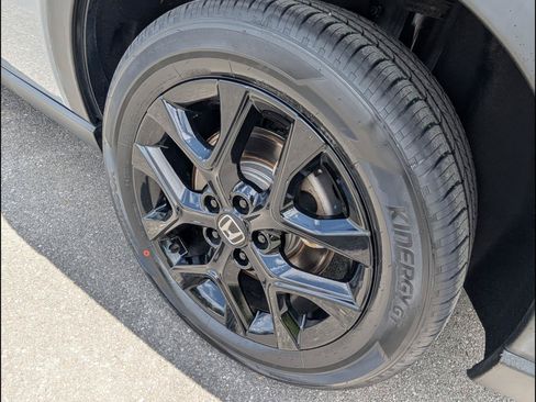 Certified 2023 Honda HR-V Sport image 21