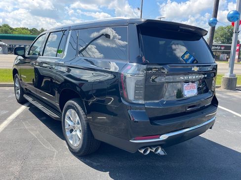 New 2025 Chevrolet Suburban Premier image 12