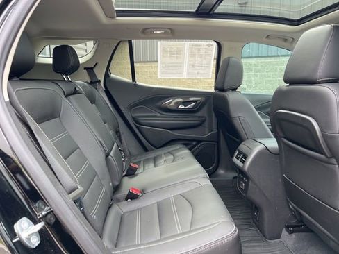 Used 2023 GMC Terrain Denali w/ Denali Premium Package AWD/4WD image 14