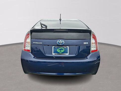 Used 2015 Toyota Prius Three FWD image 5