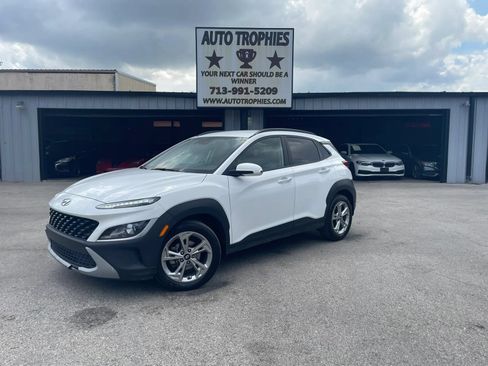 Used 2022 Hyundai Kona SEL FWD image 1