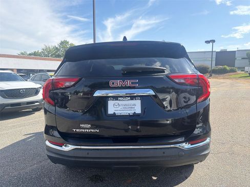 Used 2021 GMC Terrain SLT w/ Infotainment Package II FWD image 6