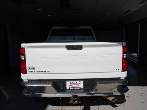 Used 2022 Chevrolet Silverado 3500 LT w/ Convenience Package image 8