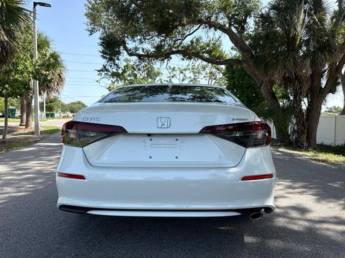 Used 2025 Honda Civic Sport image 13