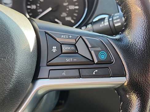 Used 2022 Nissan Rogue Sport SL w/ Premium Package image 23