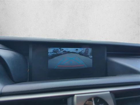 Used 2020 Lexus IS 300 F Sport w/ F Sport Package image 9