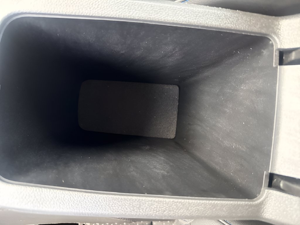 Used 2024 Chevrolet Trax LT FWD image 25