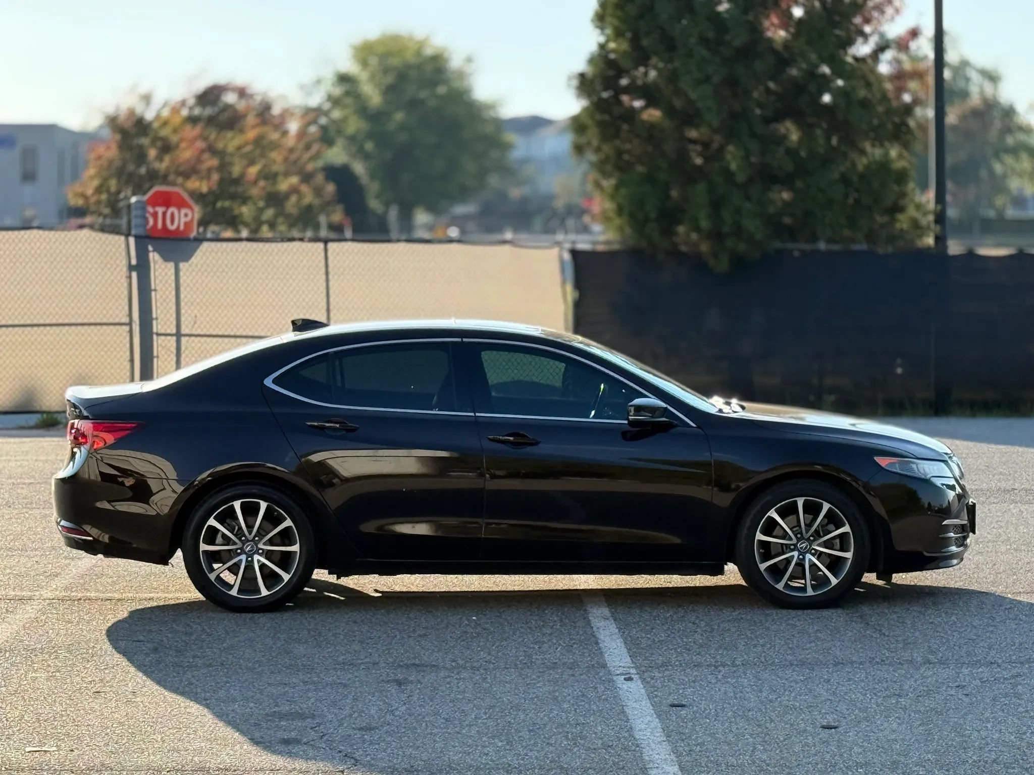 Used 2016 Acura TLX w/ Technology Package FWD image 7