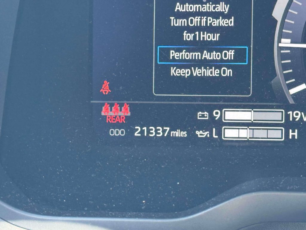 Used 2025 Toyota Tundra Platinum w/ TRD Off-Road Package AWD/4WD image 28